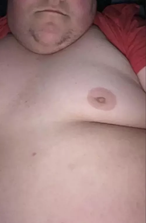 (23) looking for a chub dom who wants a musk slut to worship their sweaty cock and balls.