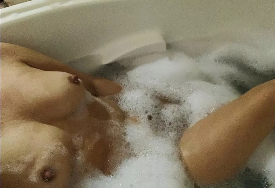 48(f) care to soak me? *with, I meant with me 😈💦