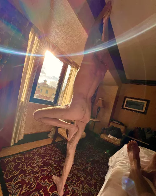 [67] hotel wake-up with an oldster dad...