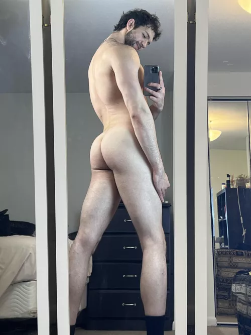 6’8 and caked up ;)