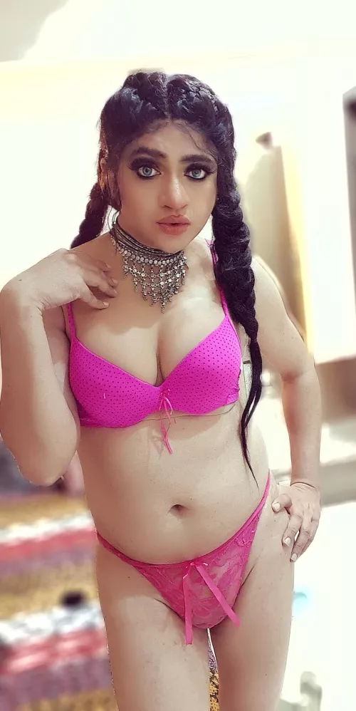 Any cocks hard watching me