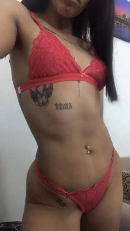 Any older men here that can make my knees weak?