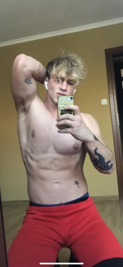 Do u mind giving me a lick?