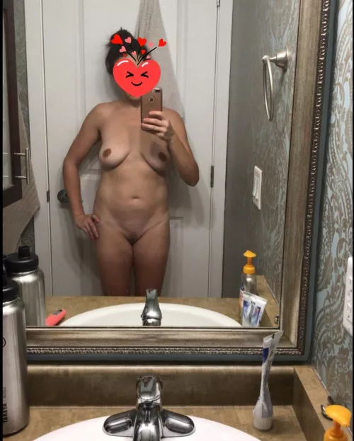 (F40) 172 5'5 white average girl, never the most popular in the class