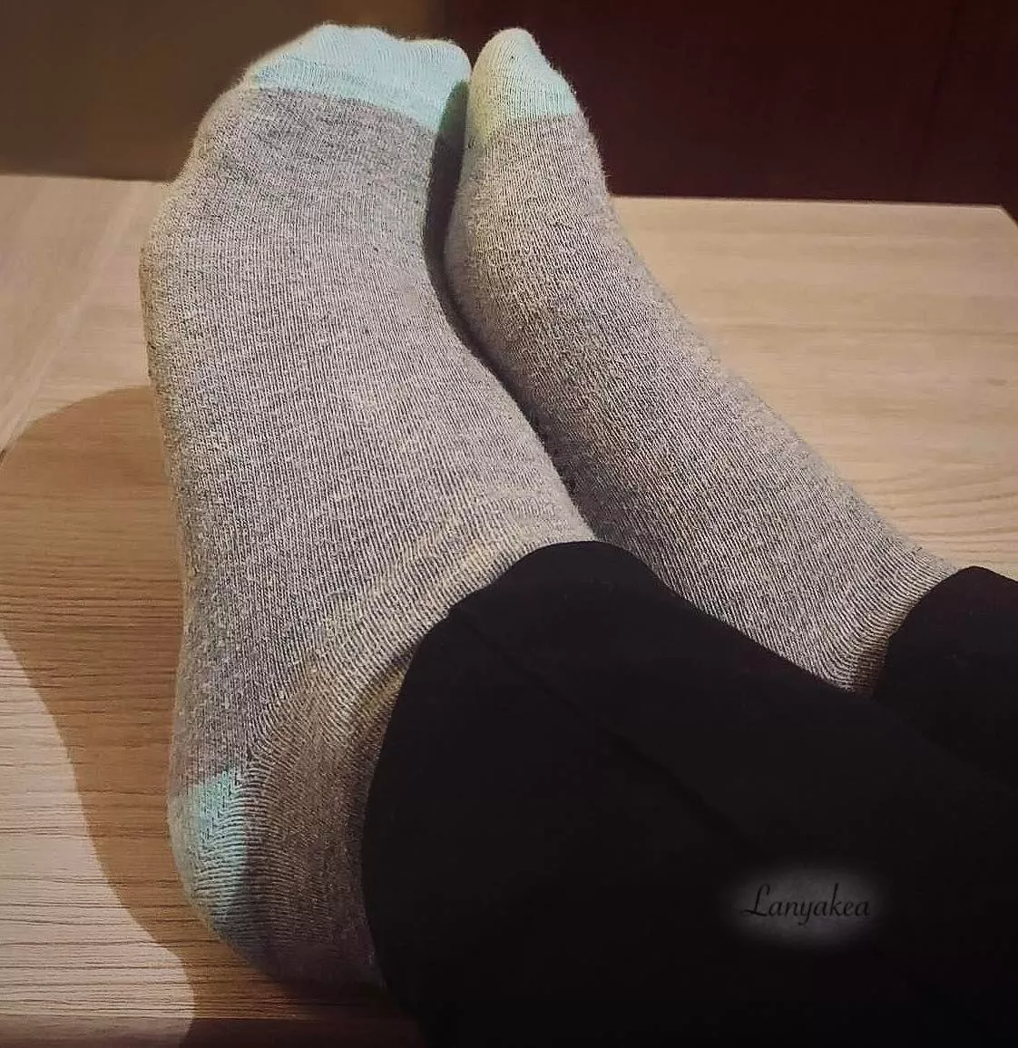 [Female] cute socks, sexy attitude 💙