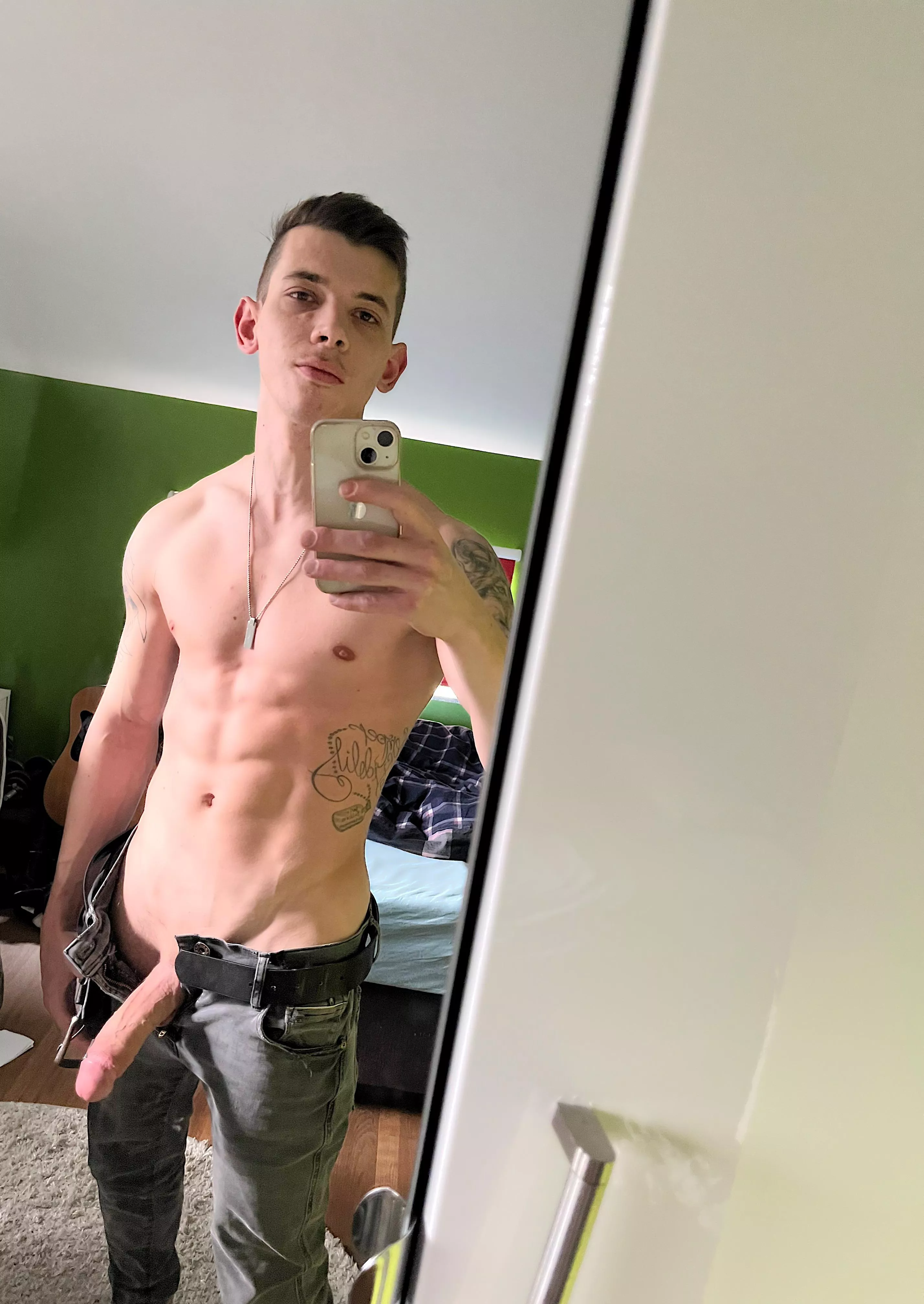 I cant close my jeans like this