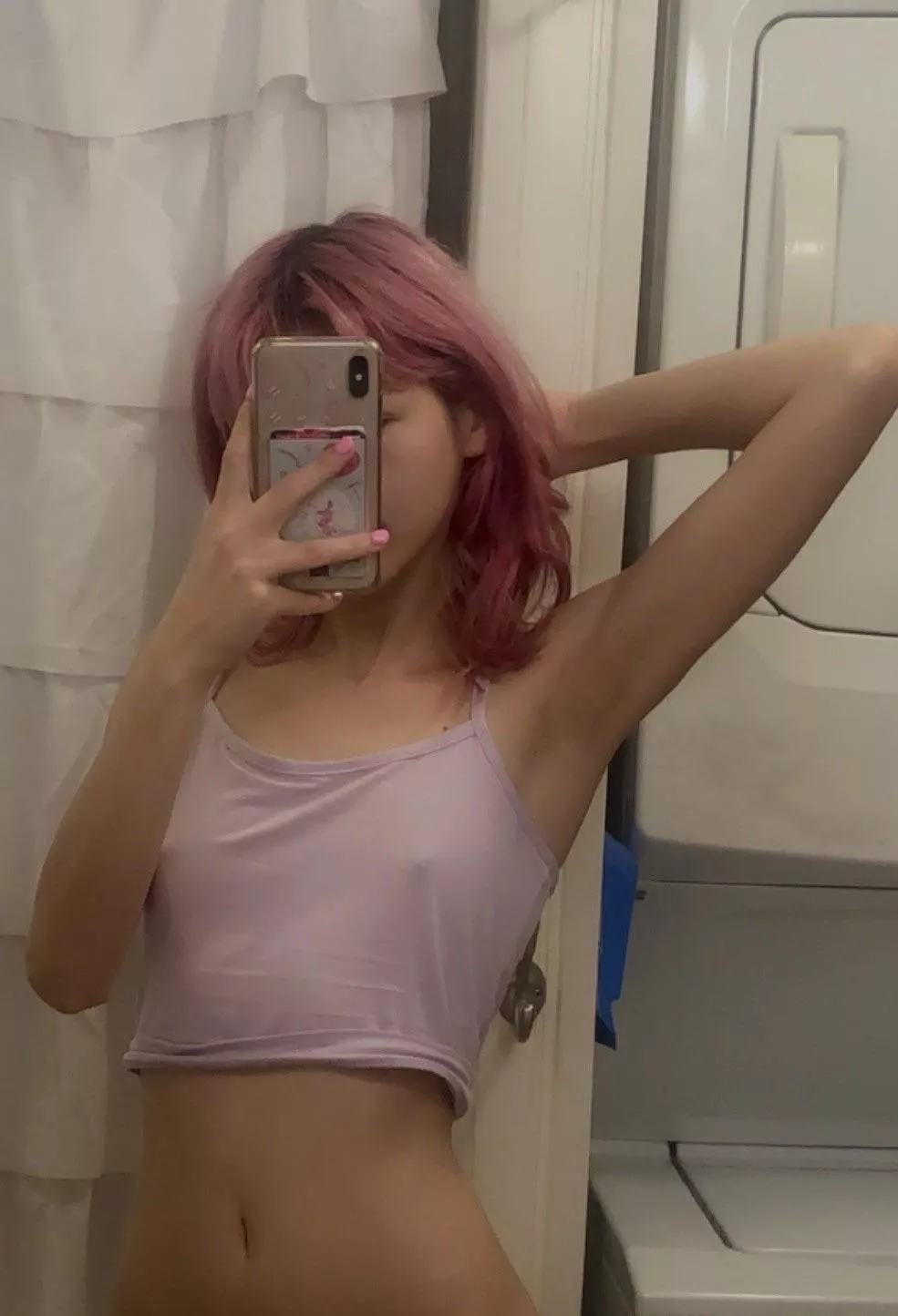 i forgot that i had no bra on when I opened the door for the amazon delivery guy 🥹