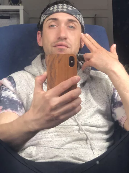 I just play Pokémon and Fortnite