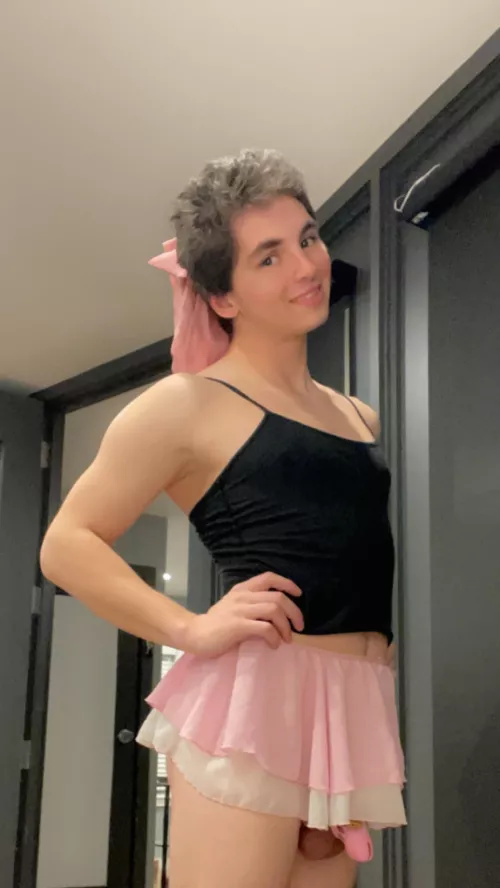 I put my key in a bucket of water and froze it so getting out now is gonna be tough 😵‍💫