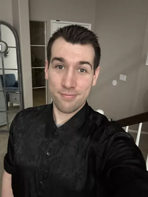 Is this overdressed for a SpeakEasy?