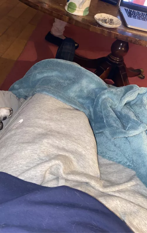 Lol girlfriend almost caught me taking a picture for you.. can you see her?