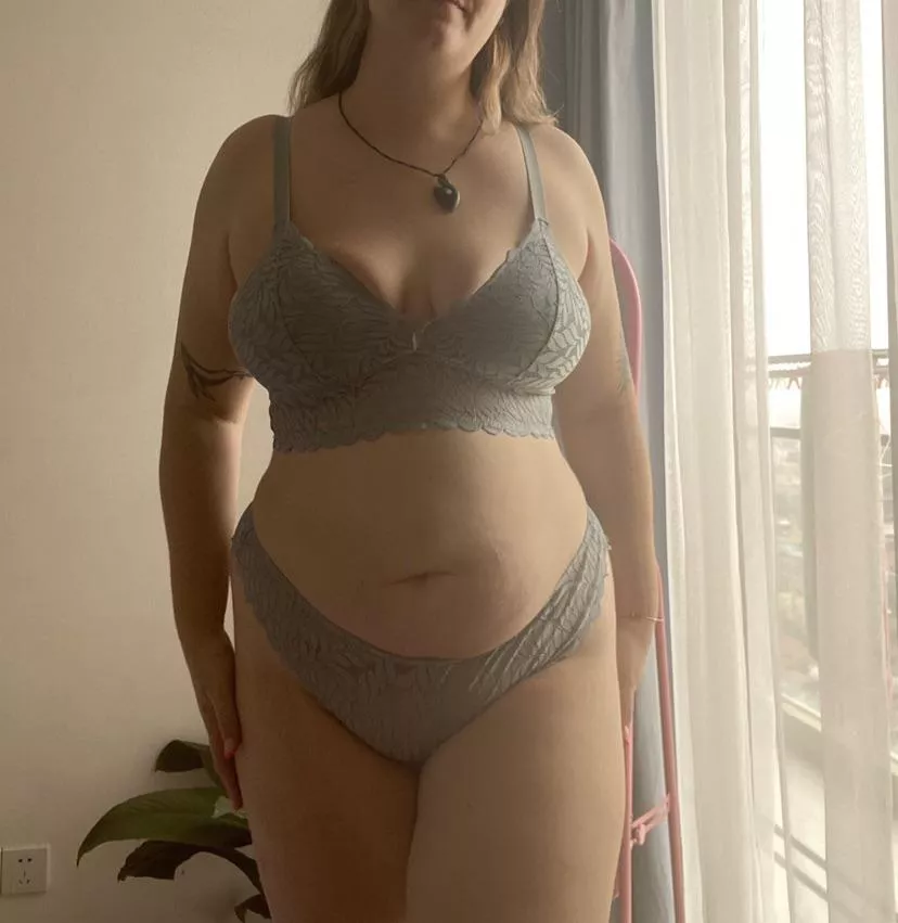 Love my curves in this set 😘