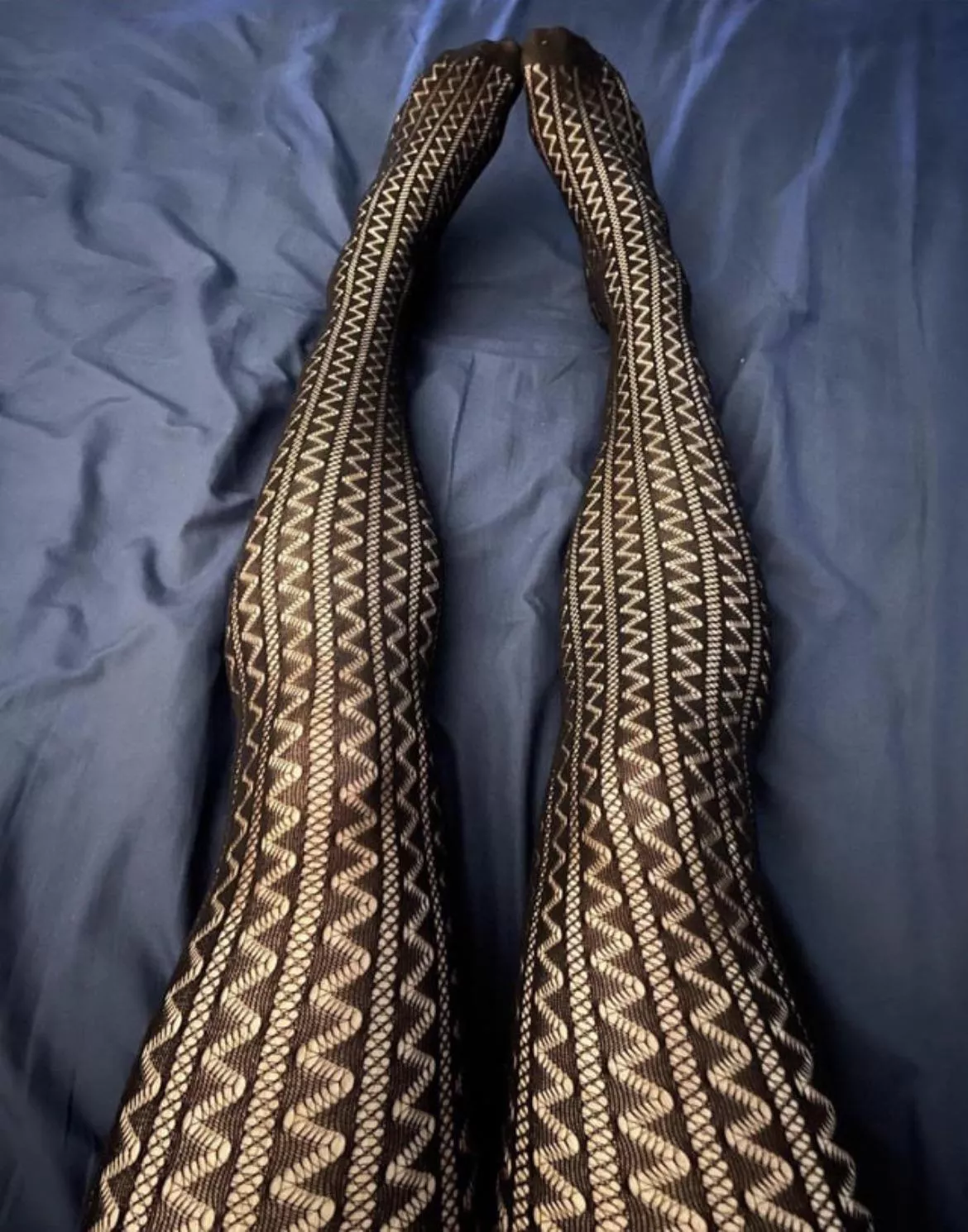 Need to find these patterned tights again 😘