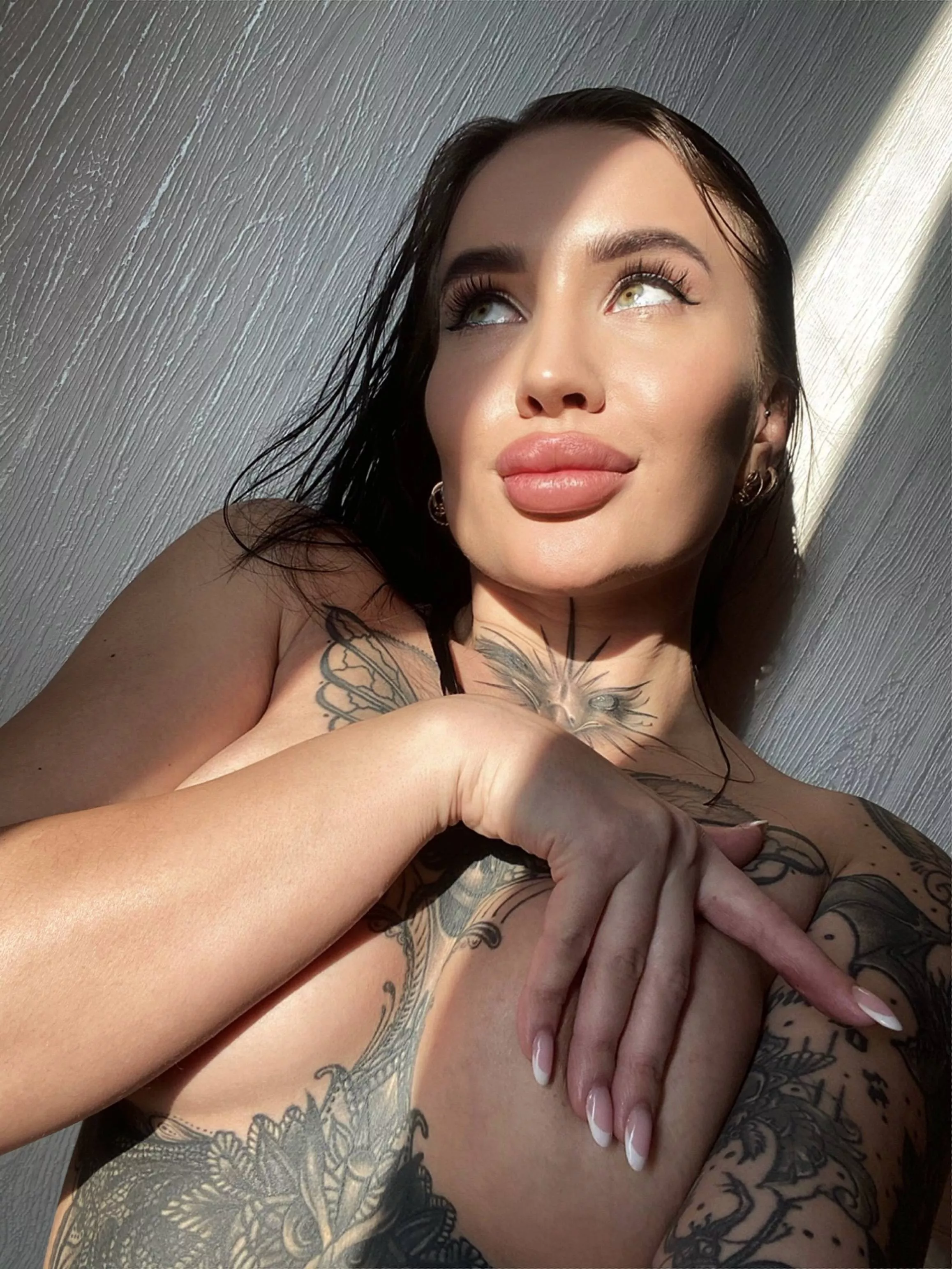 Never had a creampie on my boobs..any Volunteer?