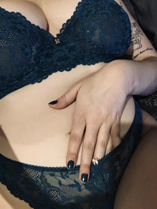 one of my favorite sets to take photos in 🖤