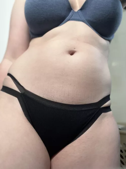 [Selling] Lil black panties for you 🖤🖤🖤