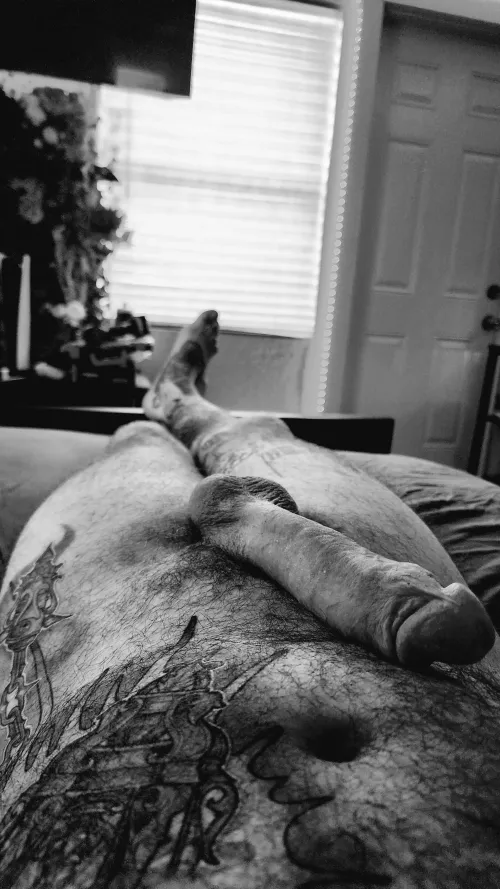 So horny today! I wonder if you have any inspiration for my next touching session in the DMs tonight!