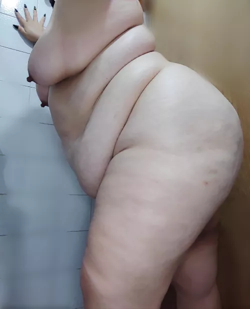 this naughty milf needs a great night🤤