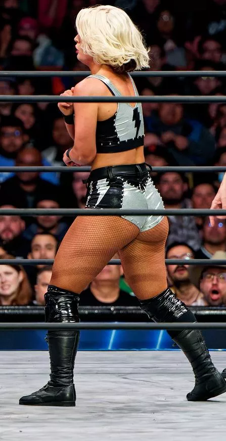 Toni Storm