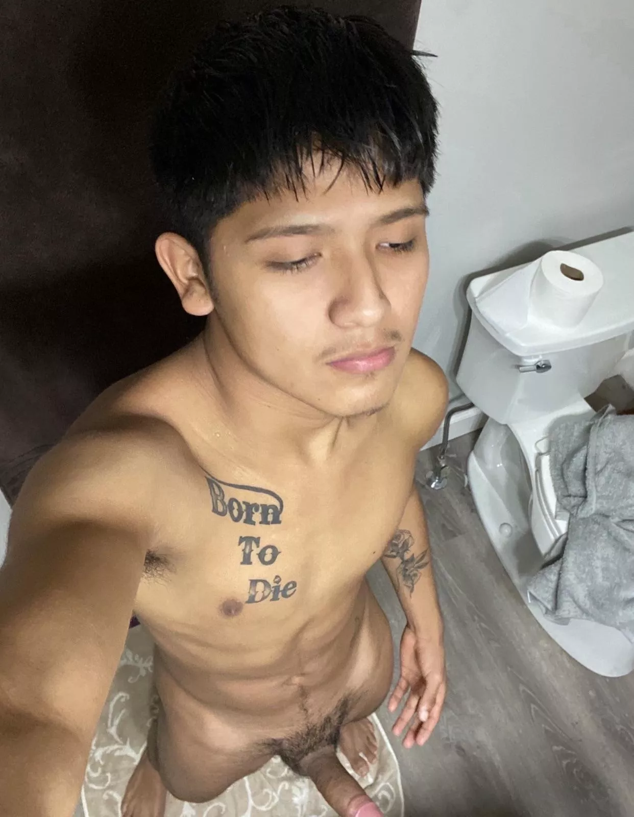 Who’s tryna shower with me? ;)