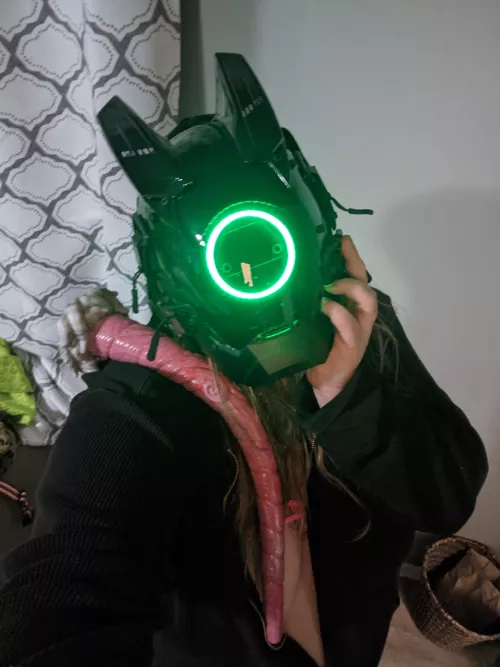 Working on this nsfw costume/character idea at the moment: the female internet Mandelorian. The internet/ nsfw Reddit is my home, instead of the planet Mandalore. I wear shibari ties and bright colors and a mask as my chosen armor.