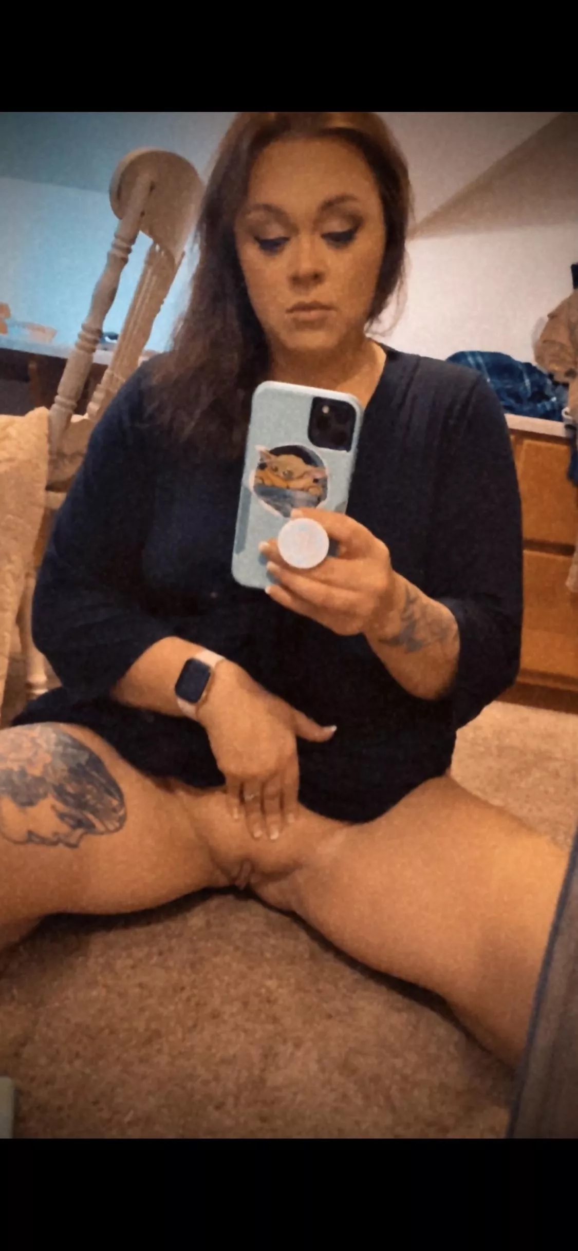 Would you like for me to spread my 🐱for you?