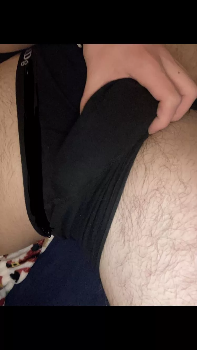 18 looking for hairy men to jerk off with snap:p4lkook
