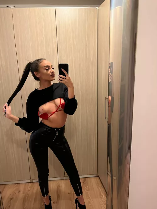 All day I dream about sex