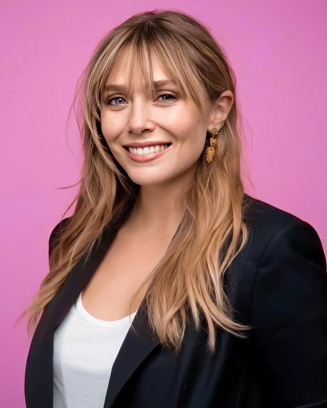 any bottom bi buds up for a threesome with elizabeth olsen ?