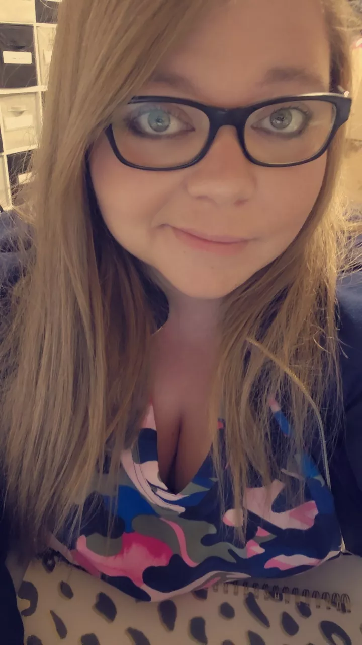 bored @ work, keep me company 😛