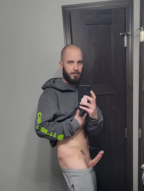 changed into something more comfortable, easier access! 😈