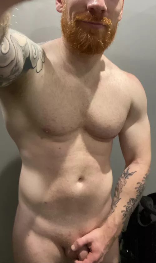 Changing room selfie