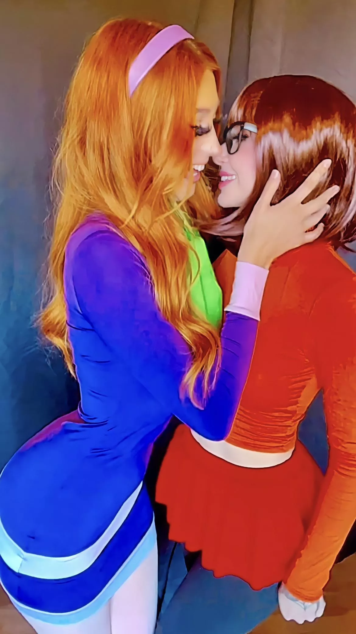 Daphne & Velma [Scooby Doo] (StewpidSenpai & TattieGucci)