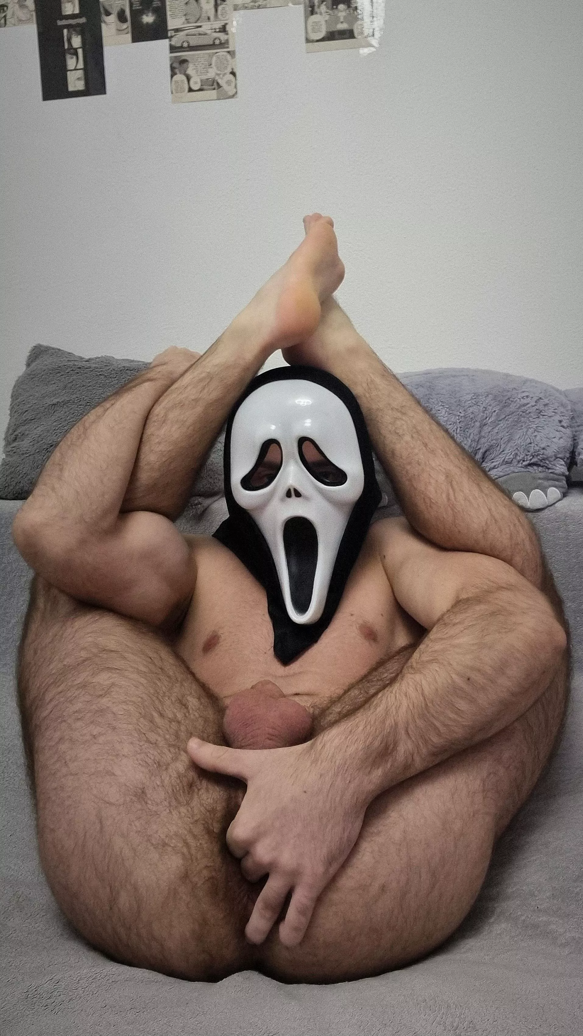 do people still like hairy bums?