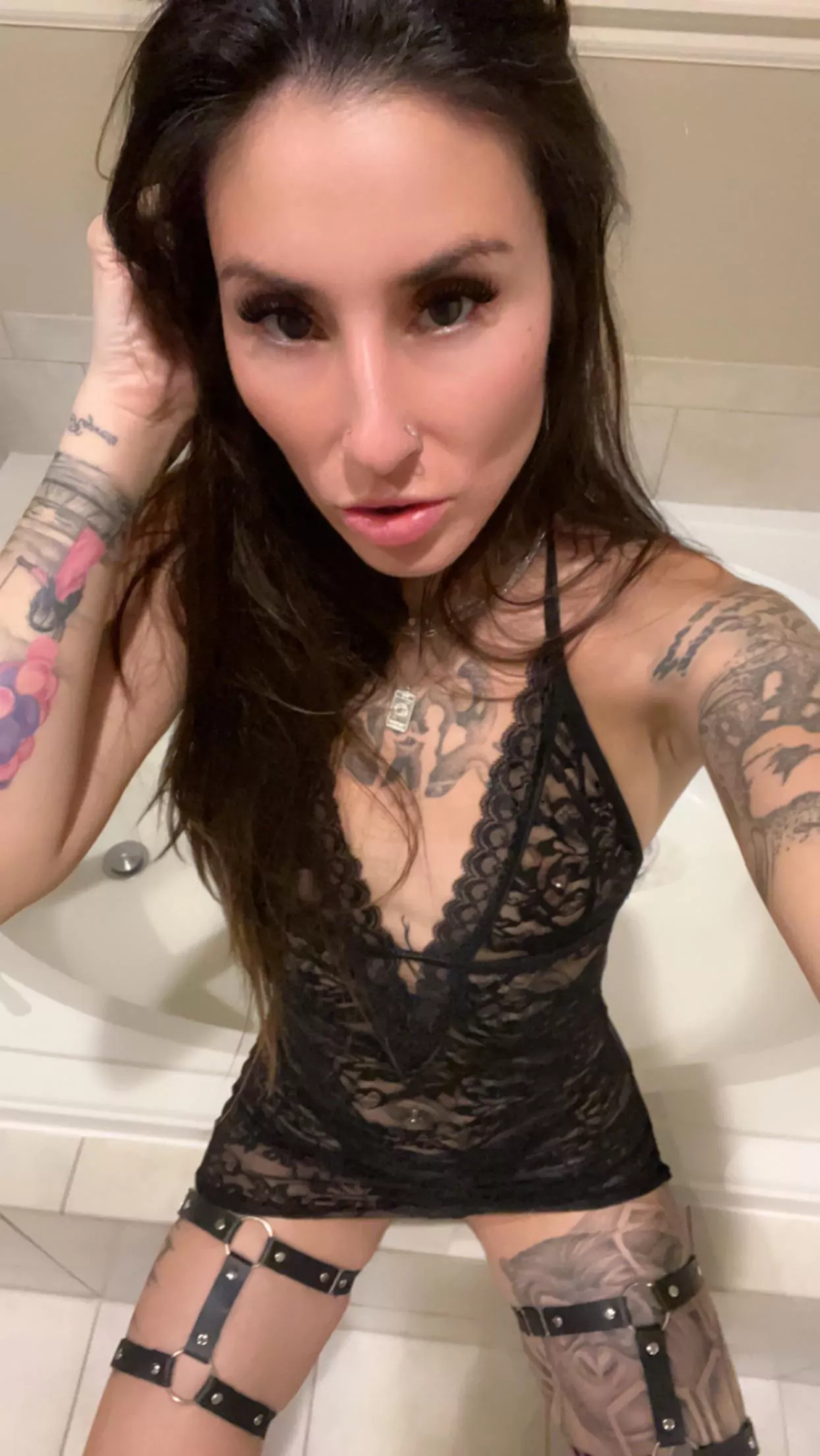 Feelin a bit slutty tonight. 31f milf