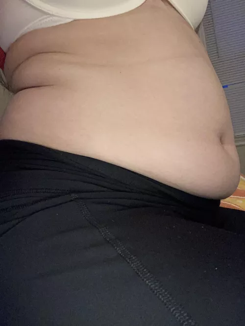 feeling my belly hang and these rolls