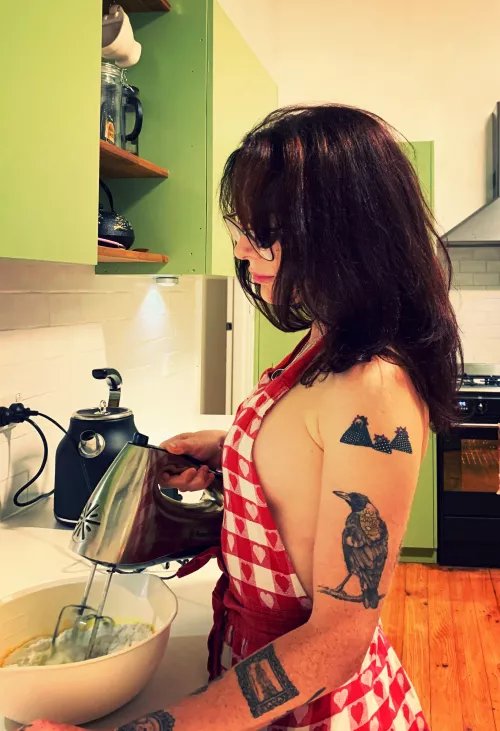 Getting mildly spicy in the kitchen [F] 37