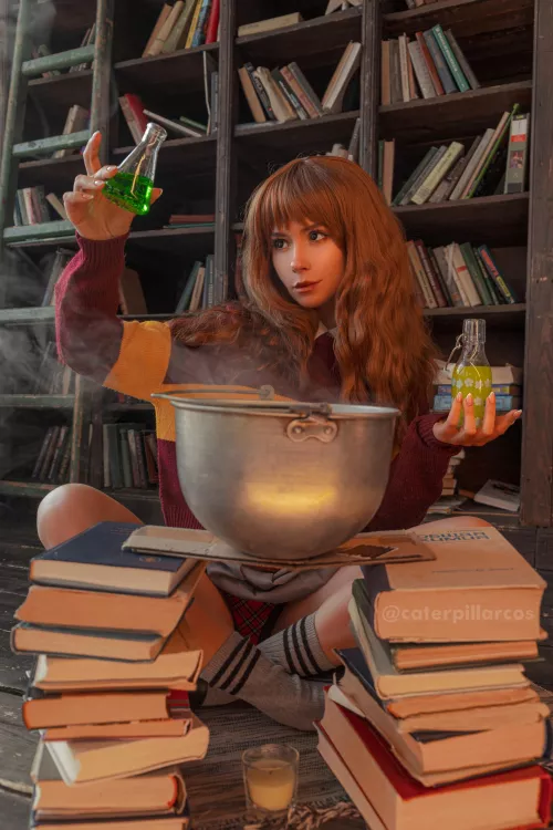 Hermione Harry Potter by Caterpillarcos