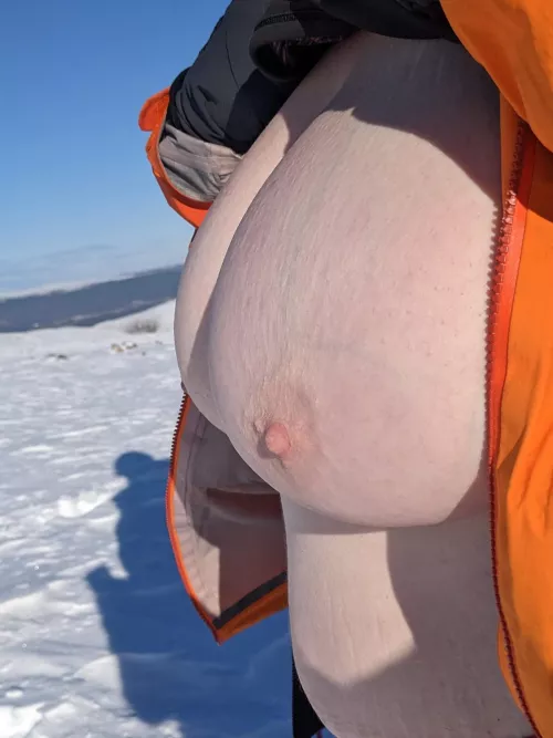 It was a bit chilly in the mountains 😉😘