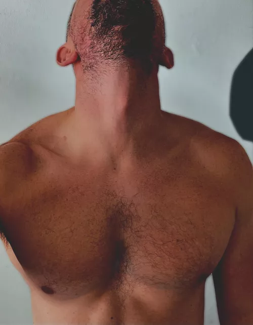 Lick, bite, or choke? 😈