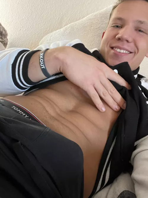 New morning new boner🥲🙈