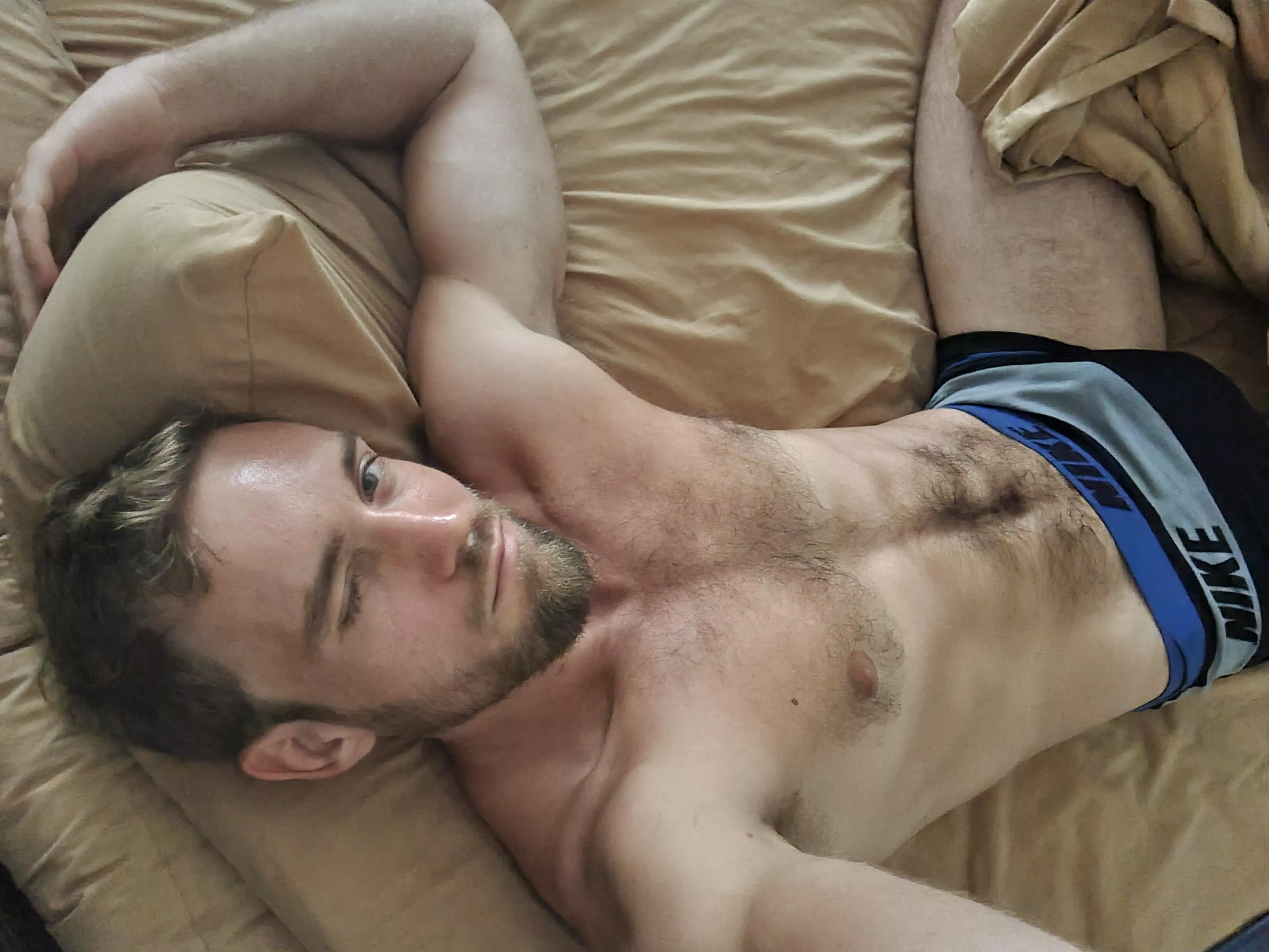 posing in the bed for you