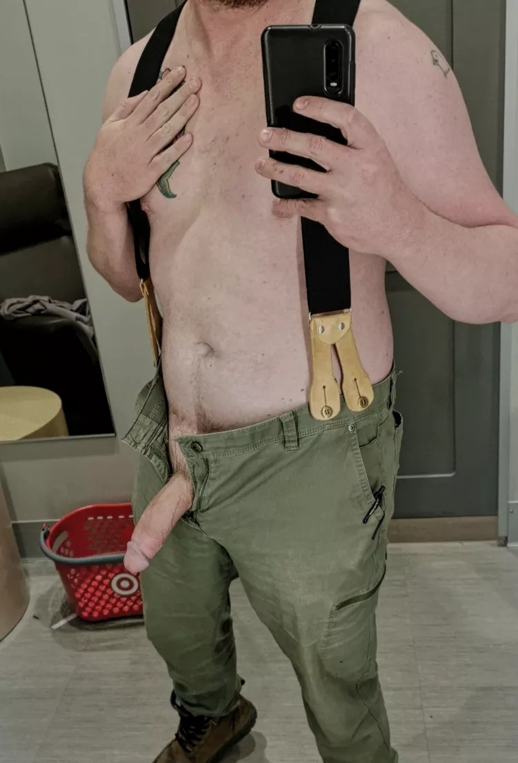 The door won't lock, someone could walk in 👀