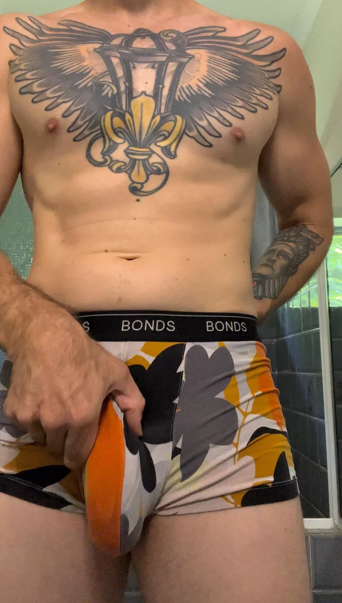 What do you think of this design? Honestly, they’re not my favourite but it’s laundry day 😆