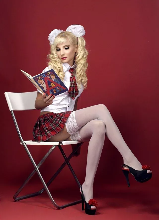 What you thinking about white stockings?