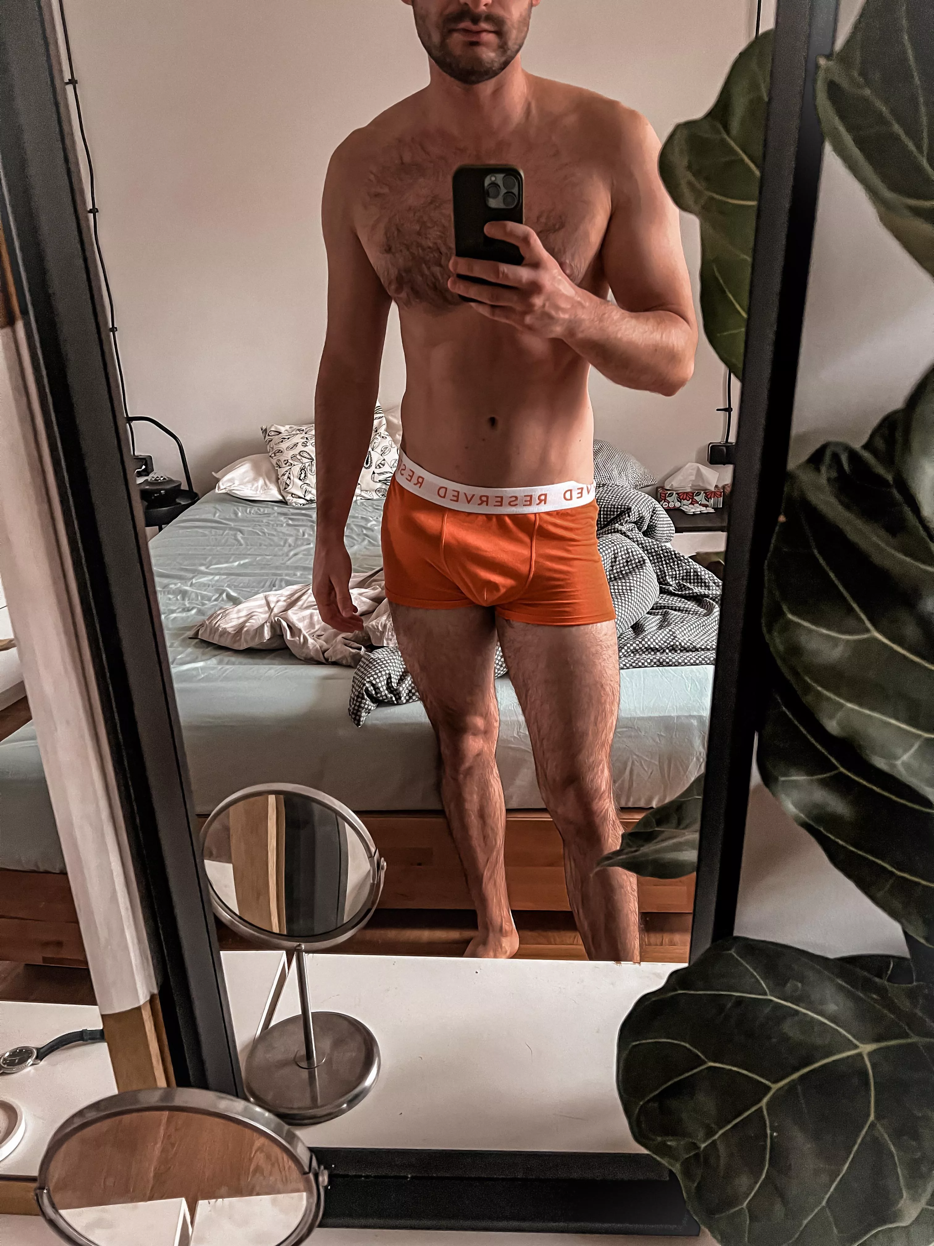 When my wife can’t see me I’m Reddit slut