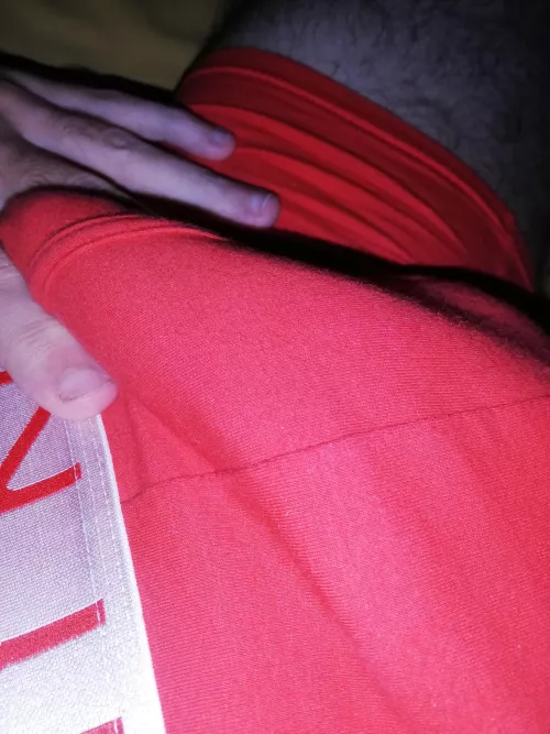 You need 2 hands to grab it