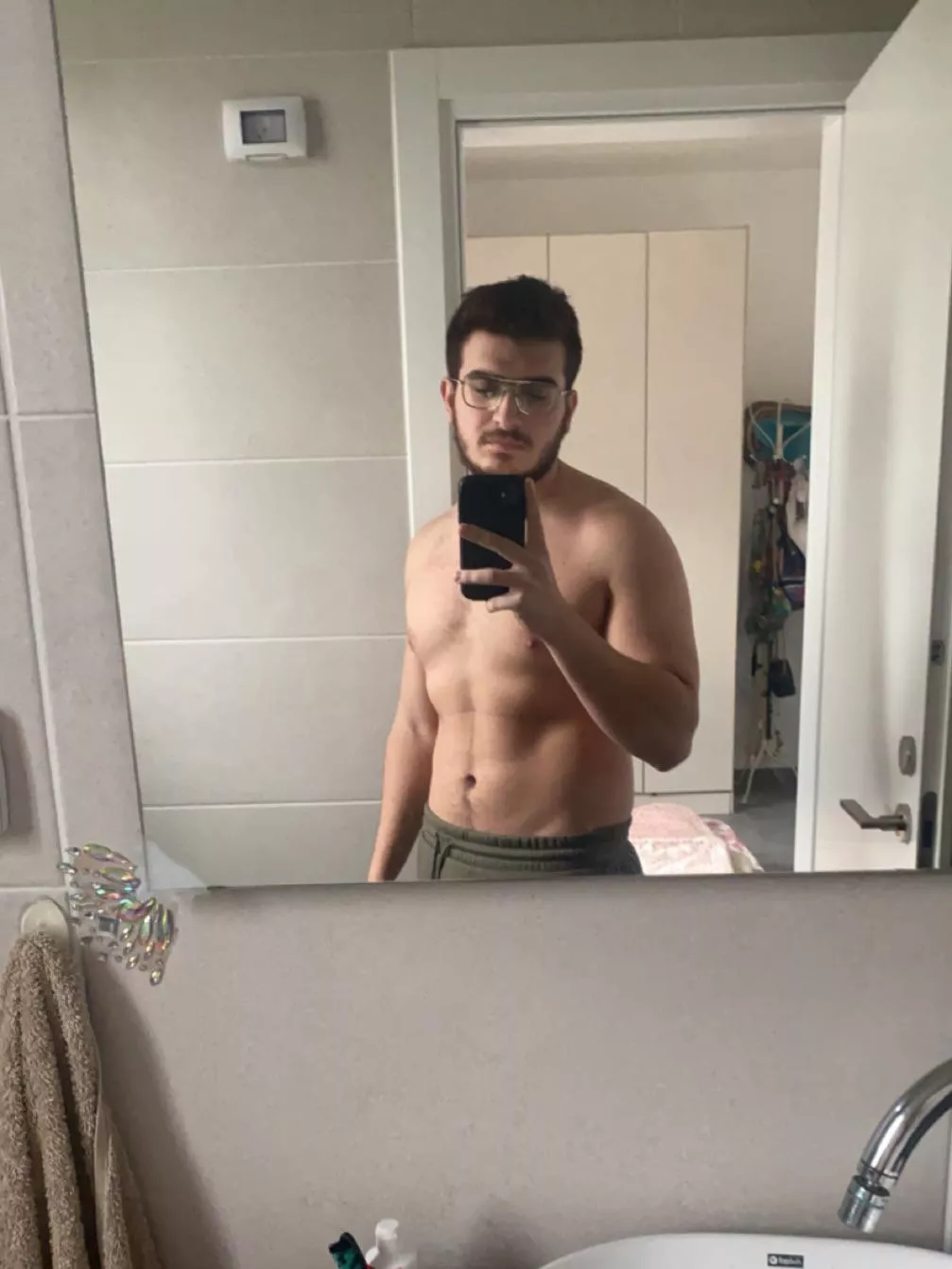 22 bottom, wanna join for a shower? Mabmas22 22 bottom, wanna join for a shower? Mabmas22