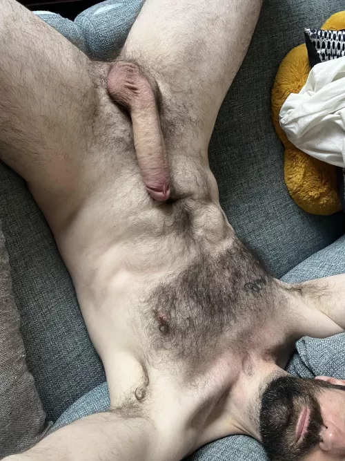 (39) Need a hand on the couch, you free bro?