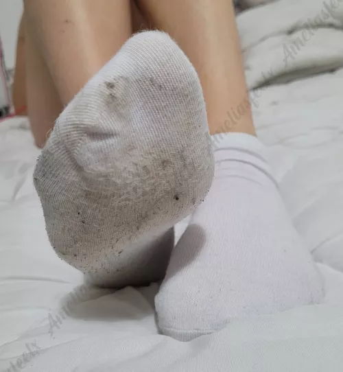 Dirty socks for you losers 💋
